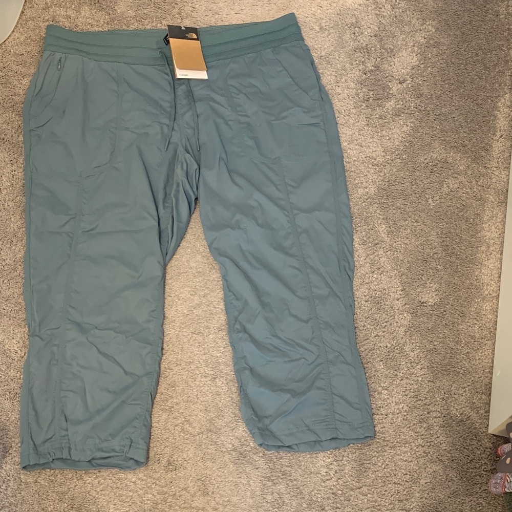 The North Face Slate Blue Capri Hiking Pants